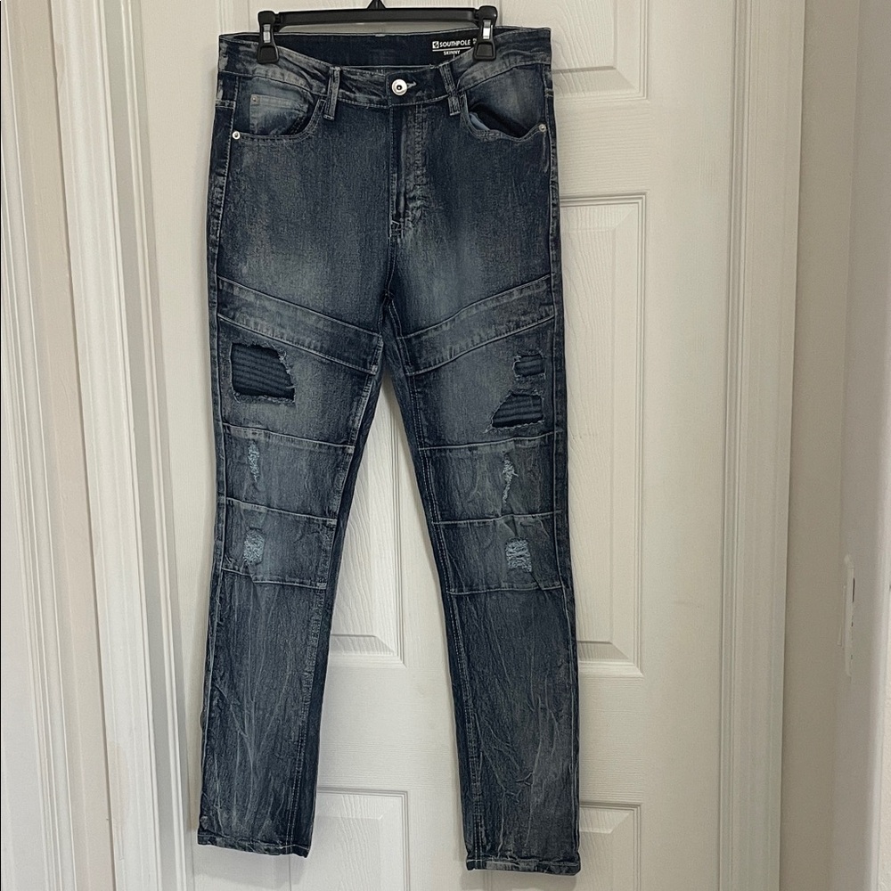NWOT MEN'S SOUTHPOLE ROCAWEAR BLUE SKINNY DISTRESSED JEANS. SIZE 34x32.
